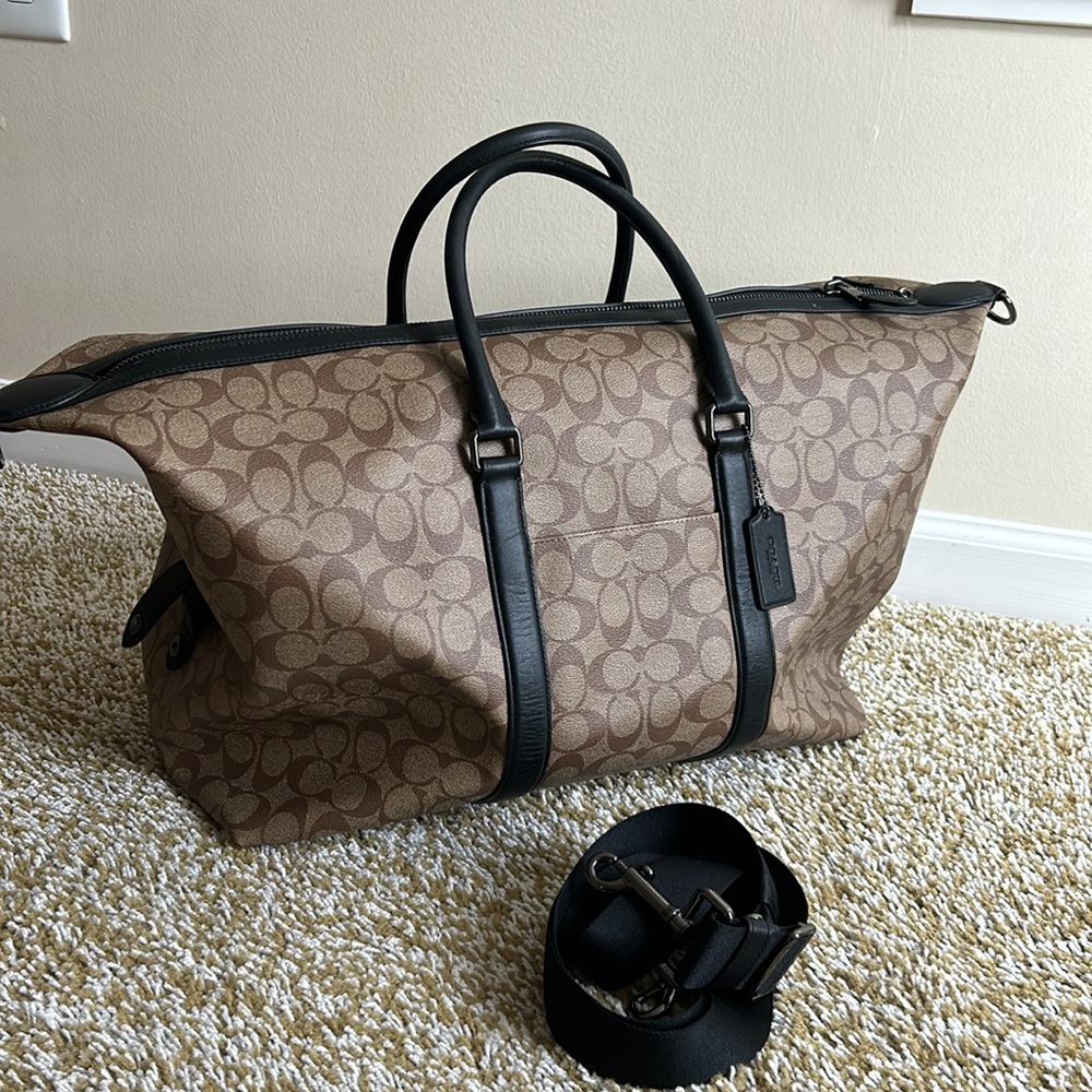 Coach - Picture 6 of 16